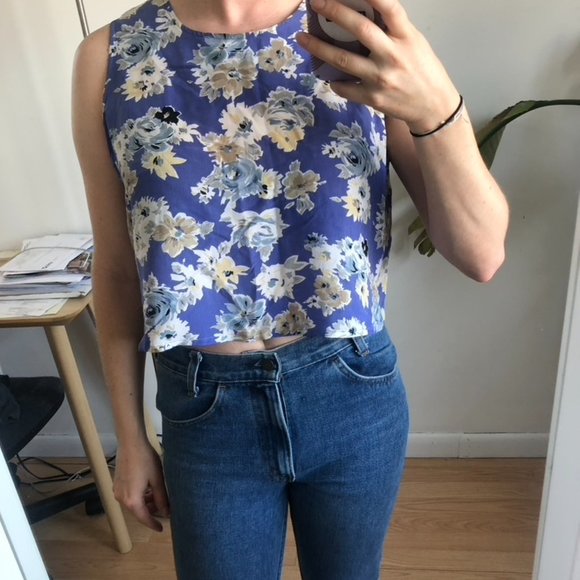 Vintage Cropped Silk Floral Tank - Picture 2 of 3